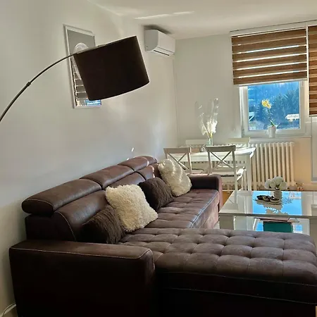 Apartman Cozy Flat In & Olympic Hall View *