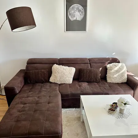 Cozy Flat In & Olympic Hall View *